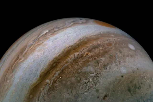 NASA’s Juno Discovers Unprecedented Plasma Wave Phenomenon Near Jupiter’s Poles