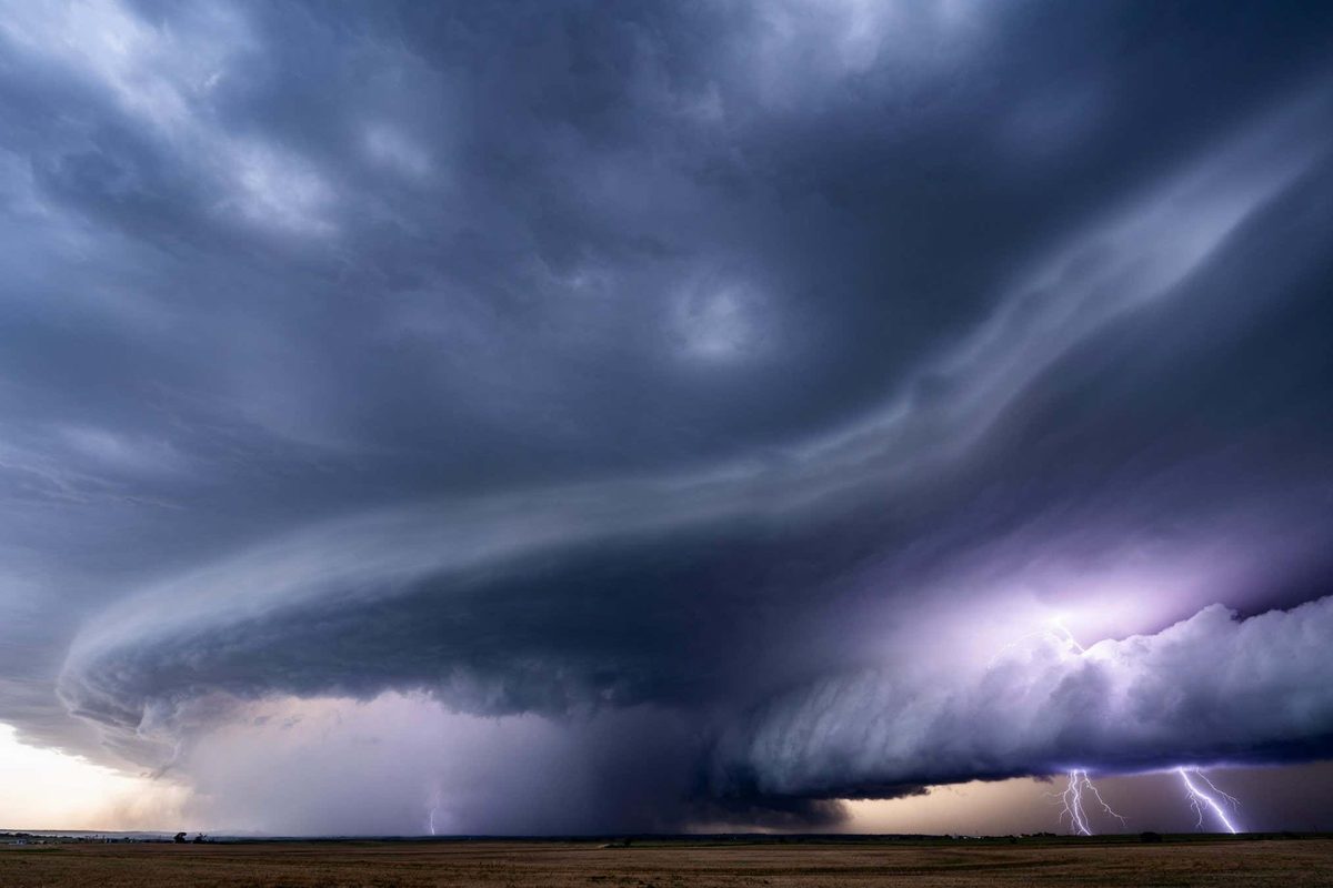 Inside the Dangerous Pursuit of Extreme Hail: Storm Chasers Risk It All to Decode Nature’s Fury