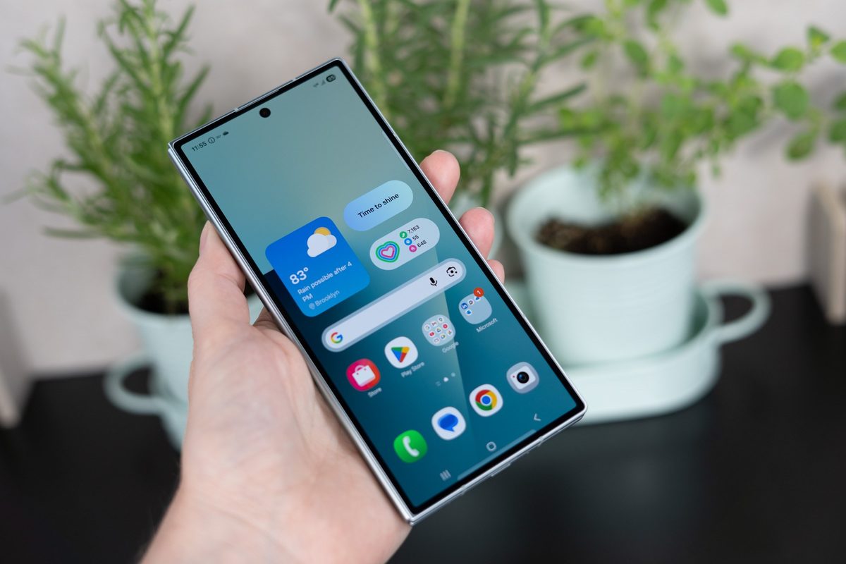 Save Up to $1,100 on Samsung Galaxy Z Fold 7 Preorders with Trade-In Deals