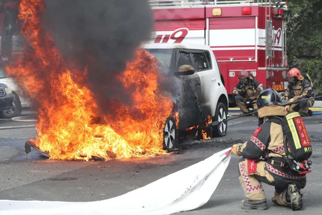 Innovative Fire-Suppressing Batteries Could Revolutionize Safety in EVs and Electronics