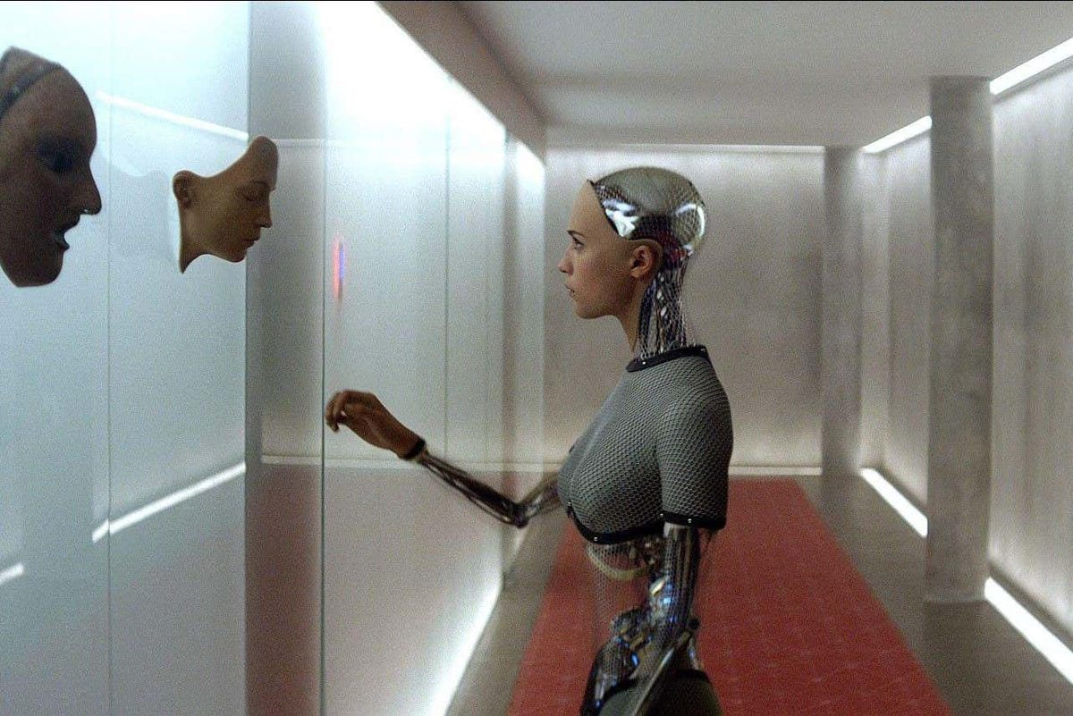 Exploring the Dark Legacy of Female Robots in Science Fiction