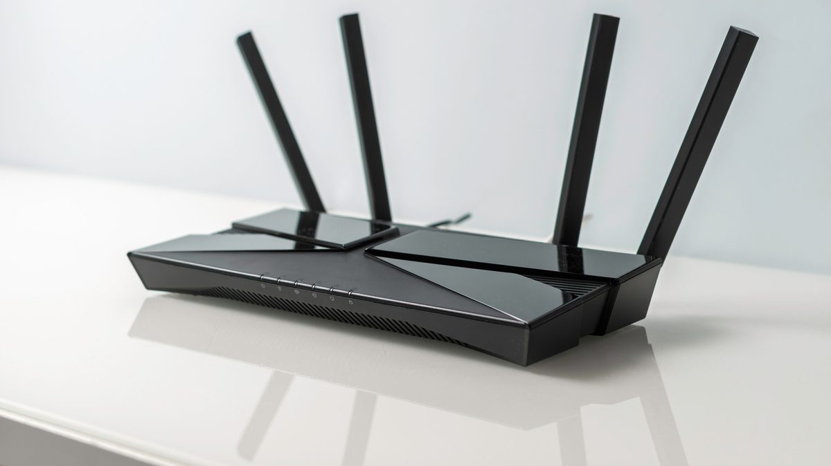 Tri-Band Routers: Unpacking the Benefits of an Extra Wi-Fi Band
