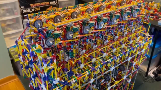 8-Bit Mechanical Computer Built from 10,000+ Knex Pieces Performs Calculations Without Chips